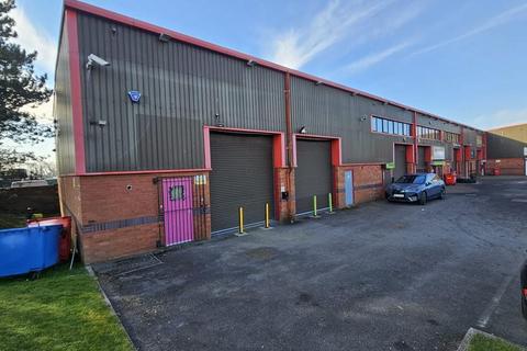 Warehouse to rent, Russell Rd Southport PR9 7SA