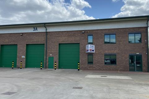 Property to rent, Holbrook Ln Coventry CV6 4BL