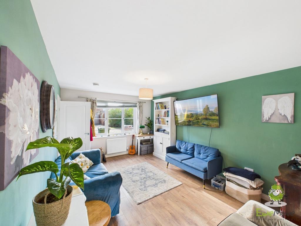 Living Room - Brogden Drive - Ewemove Whitchurch a
