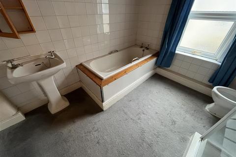3 bedroom house for sale, Grove Park West, Colwyn Bay