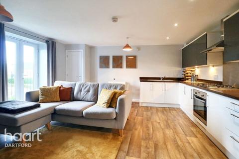 Flat 7 Amphora Court Chartwell Lane, Longfield, DA3 7AZ