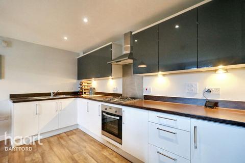 Flat 7 Amphora Court Chartwell Lane, Longfield, DA3 7AZ