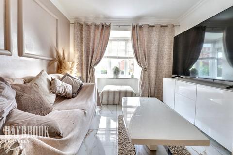 undefined, Longwall Close, Mapplewell