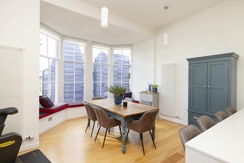 3 bedroom apartment for sale, 13 (Flat 16) Simpson Loan, Jubilee Hall, Quartermile, Edinburgh, EH3 9GN