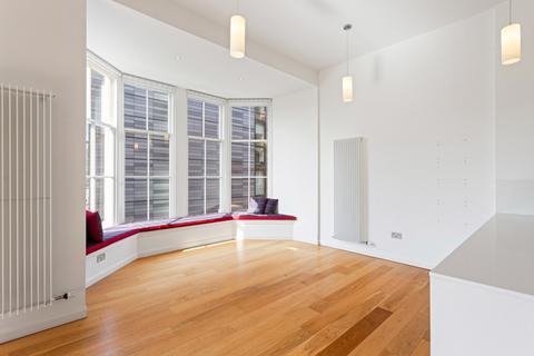 3 bedroom apartment for sale, 13 (Flat 16) Simpson Loan, Jubilee Hall, Quartermile, Edinburgh, EH3 9GN