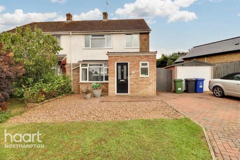 3 bedroom semi-detached house for sale, Church Close, Northampton