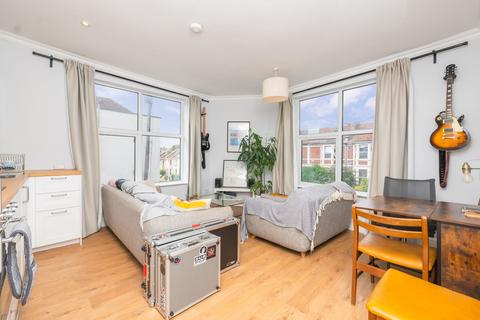 2 bedroom flat for sale, Bristol BS5