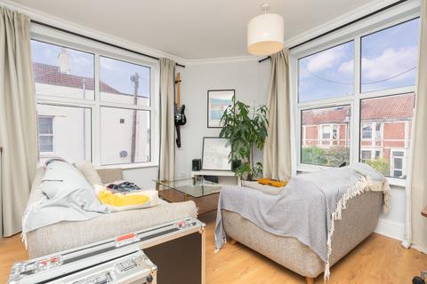 2 bedroom flat for sale, Bristol BS5
