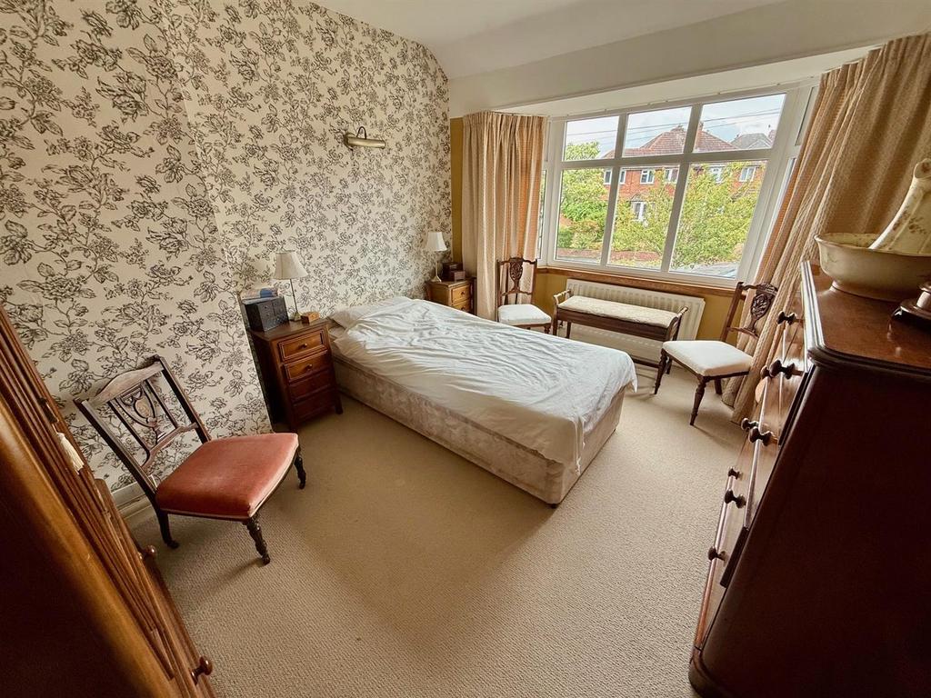 AR211 Bed2.jpg