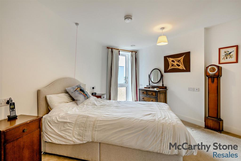 8661247-interior16-800.jpg