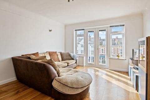 3 bedroom flat for sale, Belle Vue Road, Bournemouth BH6