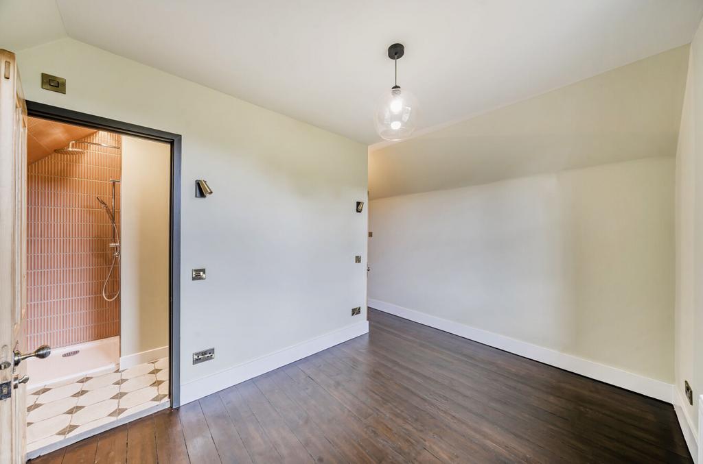 1343778-21-68b1bd...