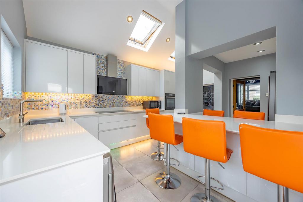 Kitchen/Breakfast Room