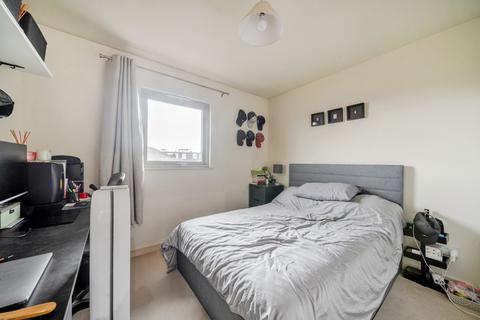 2 bedroom flat for sale, Upper Tooting Road, London, SW17