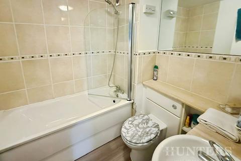 1 bedroom flat for sale, Junction Road, South Croydon