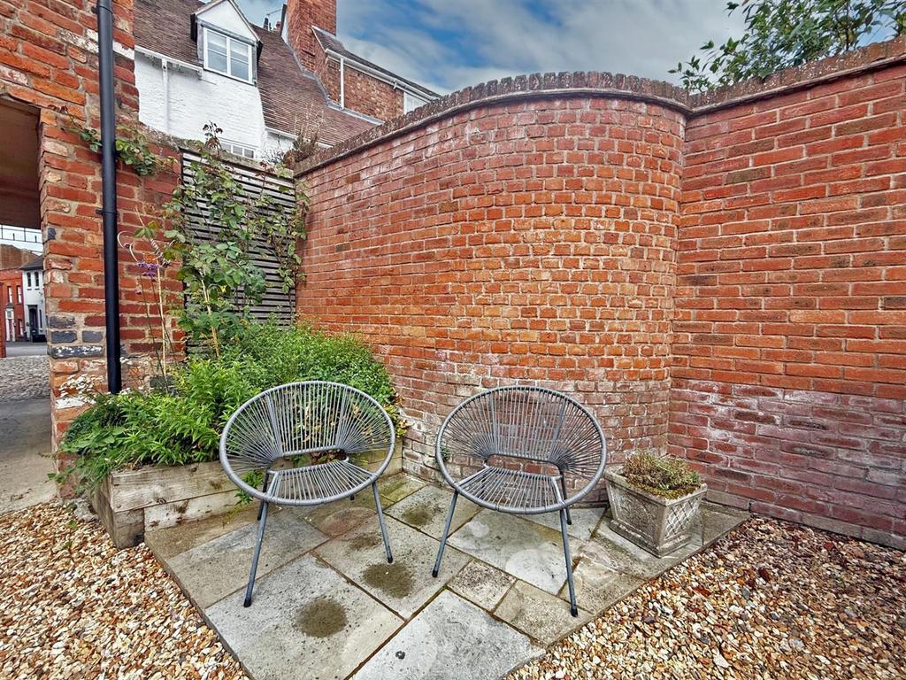Thumbnail image1a.jpg