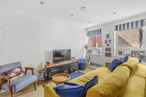 1 bedroom flat for sale, Bellfield Road, High Wycombe HP13