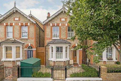 St. Georges Road, Kingston Upon Thames KT2