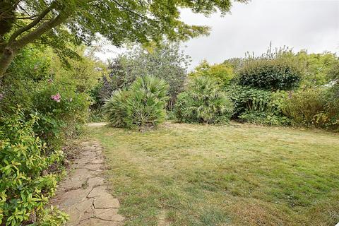 3 bedroom detached house for sale, Pembury Grove, Bexhill-On-Sea
