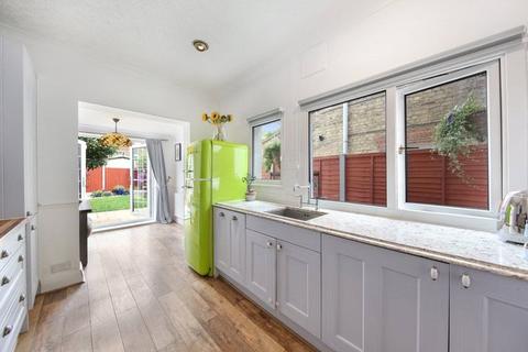 11 Alberta Road, Enfield, EN1 1JA