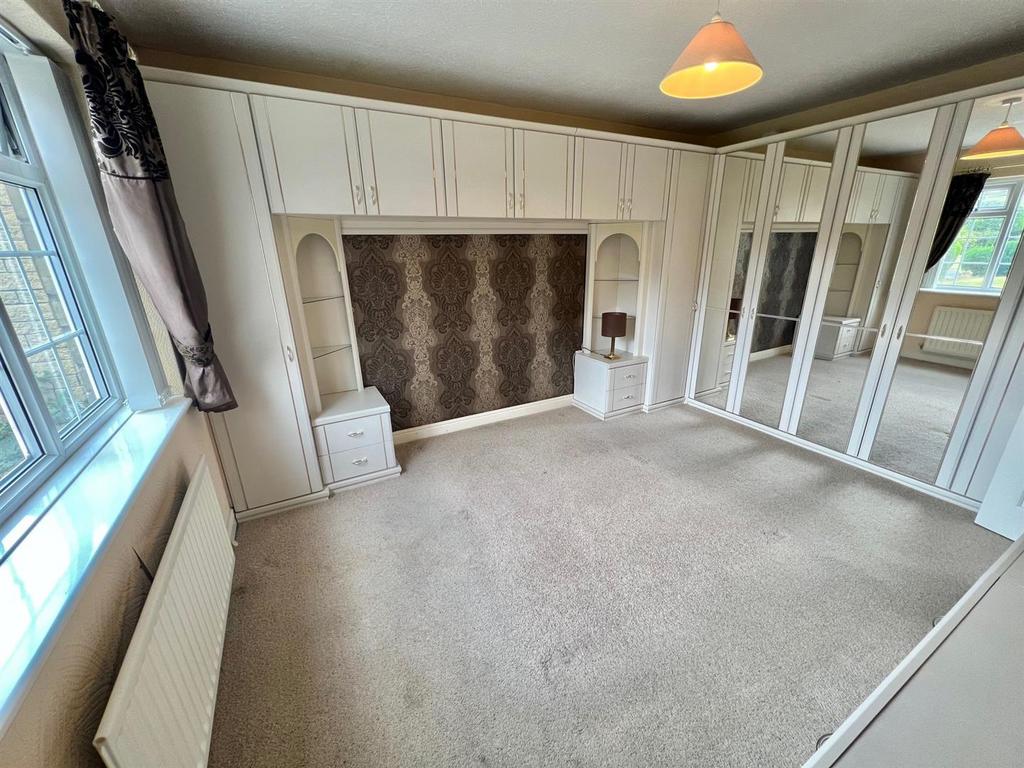 Bramleys Estate Agents - Badget Hill - Rastrick (3