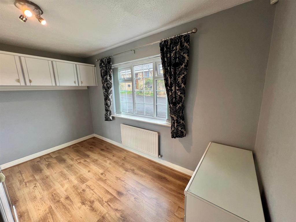 Bramleys Estate Agents - Badget Hill - Rastrick (6