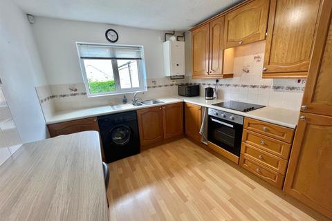 37 Badger Hill, Brighouse, HD6 3QX