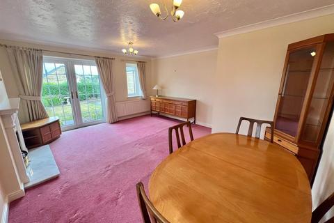 37 Badger Hill, Brighouse, HD6 3QX
