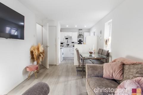 undefined, Cranleigh Close, Cheshunt, Hertfordshire, EN7 6HJ