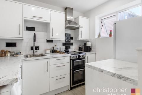 undefined, Cranleigh Close, Cheshunt, Hertfordshire, EN7 6HJ