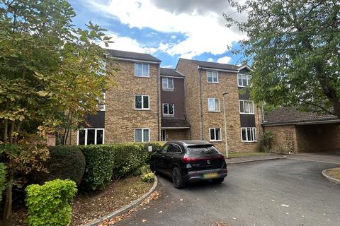 1 bedroom flat for sale, Wellington Drive, Welwyn Garden City, AL7
