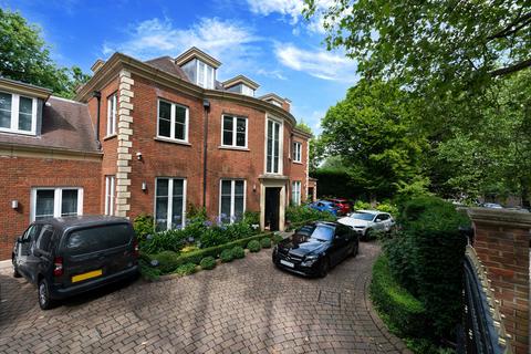 undefined, Hampstead Lane, London, N6