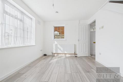 2 bedroom semi-detached house for sale, Wentworth Way, St. Leonards-On-Sea