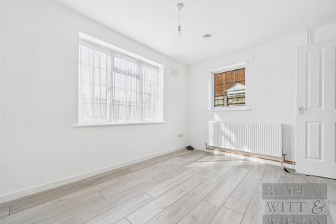 2 bedroom semi-detached house for sale, Wentworth Way, St. Leonards-On-Sea