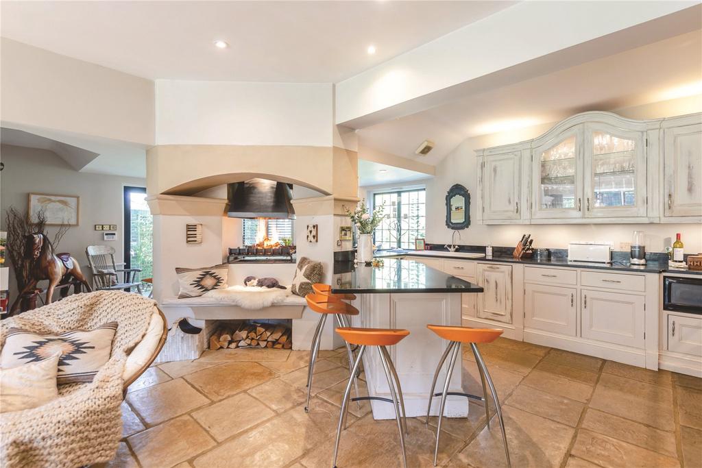 Kitchen/Receeption
