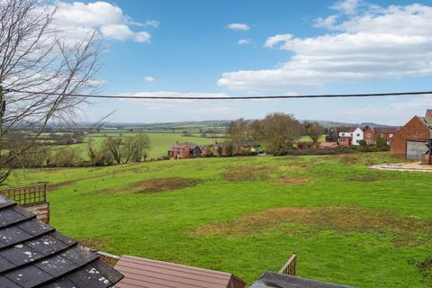 2 bedroom terraced house for sale, Easington Terrace, Aylesbury HP18