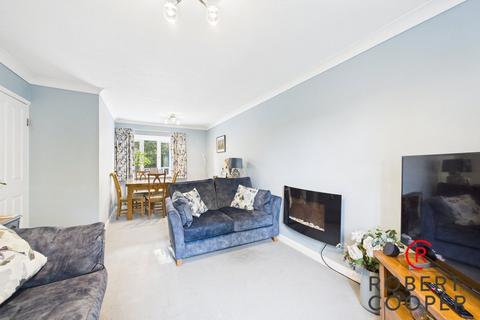 undefined, Pages Lane, North Uxbridge, UB8