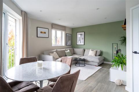 Curtis Field Road, London, SW16