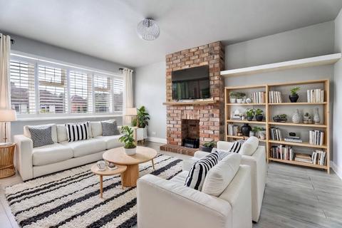 43 Barnes End, New Malden, KT3 6PB