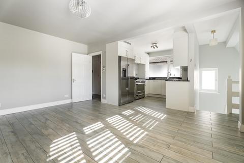 43 Barnes End, New Malden, KT3 6PB