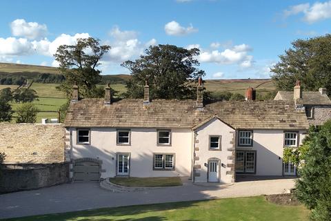5 bedroom detached house to rent, White House, Halton East, Skipton