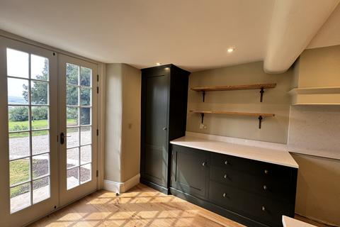 5 bedroom detached house to rent, White House, Halton East, Skipton