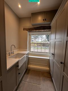 5 bedroom detached house to rent, White House, Halton East, Skipton