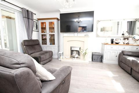 3 bedroom semi-detached house for sale, Baker Avenue, Leamington Spa, CV31