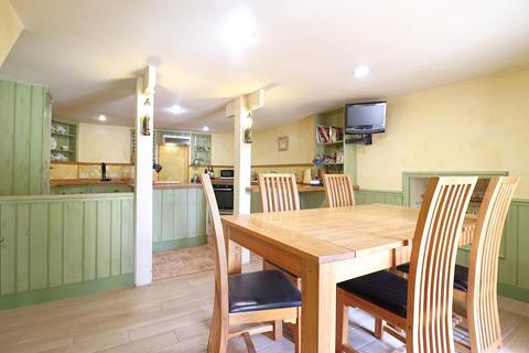 undefined, High Street, Marlborough, SN8 1HQ