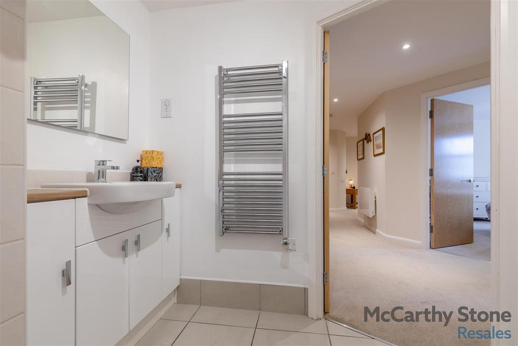 8662178-interior16.jpg