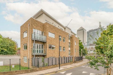 undefined, Saltwell Street, London E14