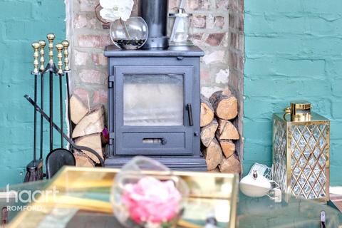 undefined, Esher Avenue, Romford, RM7 9EA