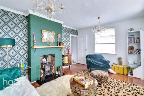 undefined, Esher Avenue, Romford, RM7 9EA