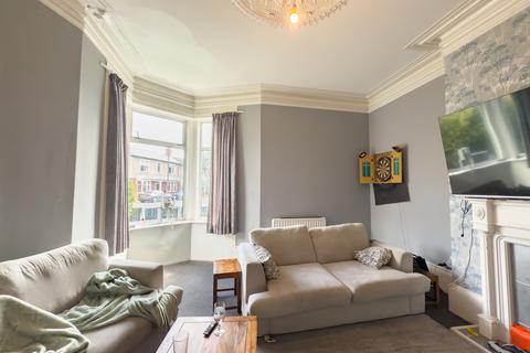 4 bedroom end of terrace house for sale, 34 Washington Terrace, North Shields, Tyne and Wear NE30 2HJ
